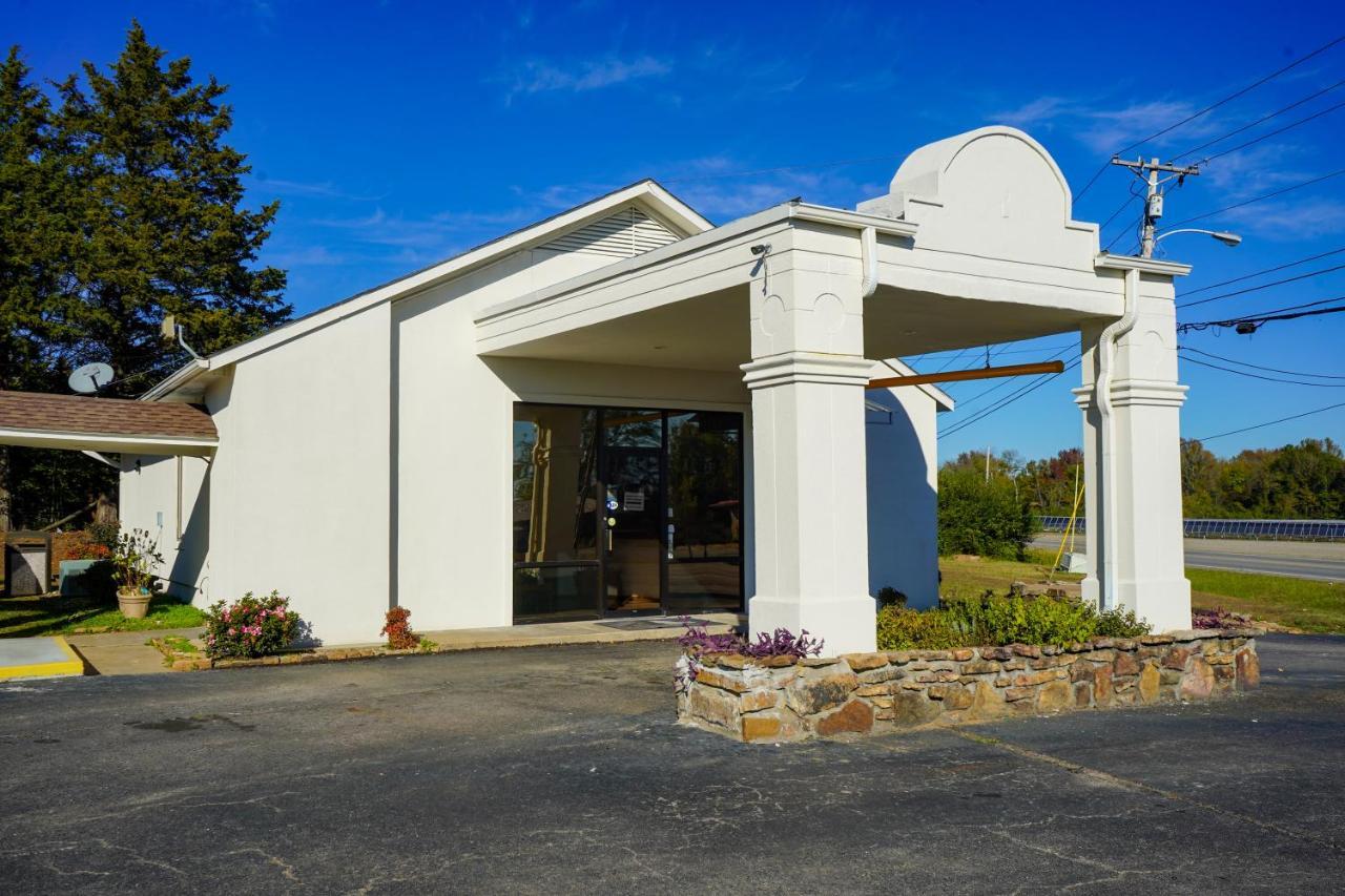 Sunset Inn Clarksville Esterno foto