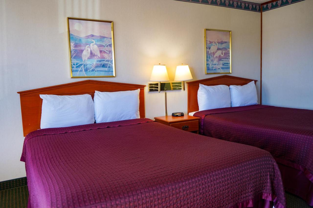 Sunset Inn Clarksville Esterno foto